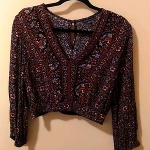 Cropped long sleeve blouse